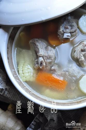 補秋膘，營養湯羹------田園大排湯