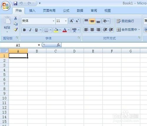 在excel中怎麼批量把文字分行隔開