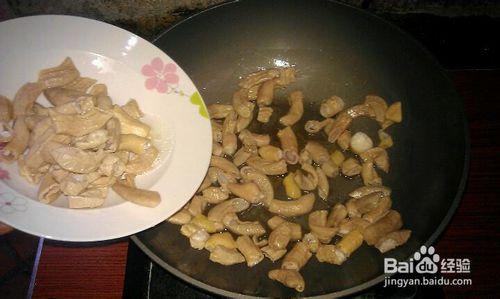 小腸的幾種烹飪方法：[2]百吃不厭的爆炒小腸