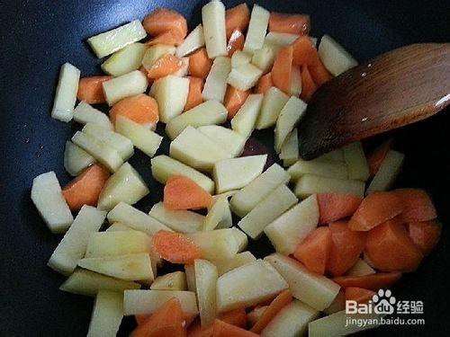 黃金咖哩雞肉飯