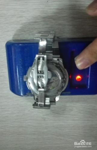 手錶受磁判斷及消磁的方法