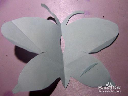 煅煉寶寶小手靈活度的寶寶剪紙-美麗的蝴蝶