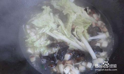 創新美食 “納豆蘑菇湯”