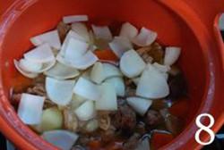 砂鍋土豆牛腩湯