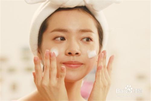 如何有效地改善臉部肌膚
