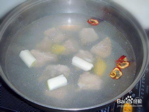 【養生湯煲】秋季養生佳品---蘿蔔排骨湯