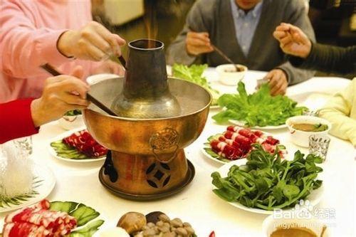 冬季吃火鍋上火時可以吃什麼蔬菜