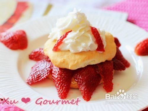 草莓和香橙的完美結合-草莓軟蛋糕的做法