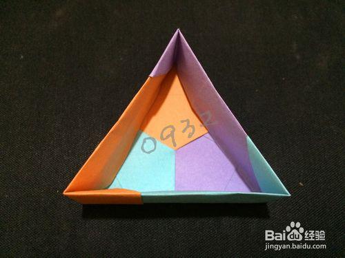 手工摺紙製作：[4]三色三角形盒子