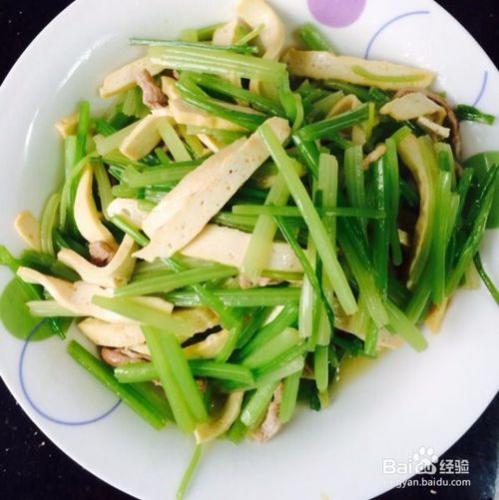 治療糖尿病食譜——“芹菜三絲”