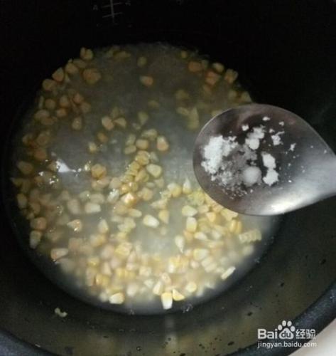 玉米蒜香排骨飯的做法