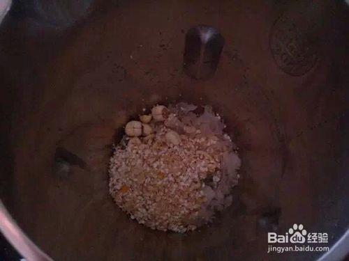 健康養生的粥銀耳蓮子雙米粥怎麼做營養美食養生