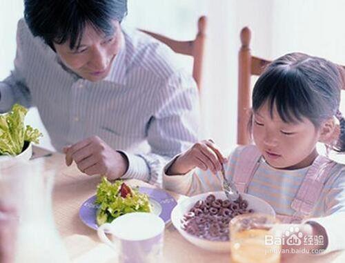 夏季嬰幼兒飲食要注意什麼？