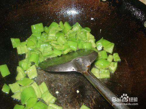 剩飯剩菜，搭配可口午餐！