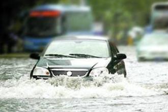 雨天如何做到安全行駛