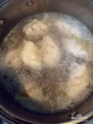 雞翅怎麼燒好吃 家常菜 青豆雞翅的做法