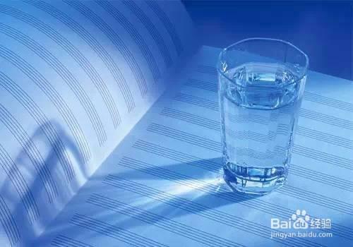 什麼杯子喝水才健康，你用對了嗎？