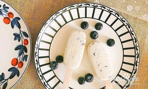 簡單易學的藍莓奶油雪糕的家常做法