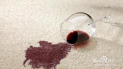 紅酒濺到地毯應急處理方法