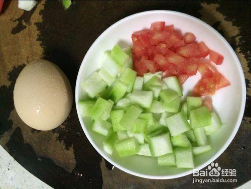 夏日如何為寶寶做一份清爽的輔食——絲瓜雞蛋麵