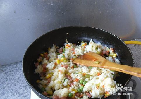 一款簡單美味的亞麻籽油炒飯做法分享