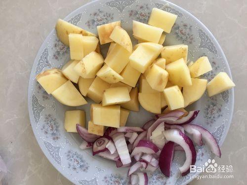 咖哩土豆雞肉蓋澆飯