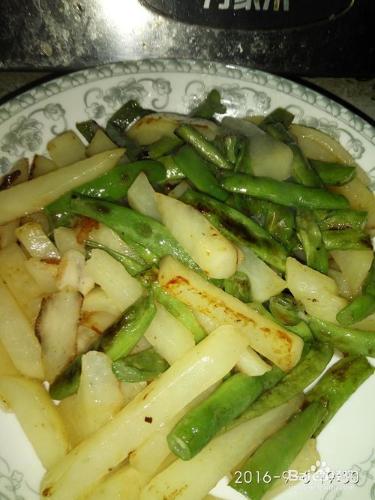 幹鍋四季豆燜土豆