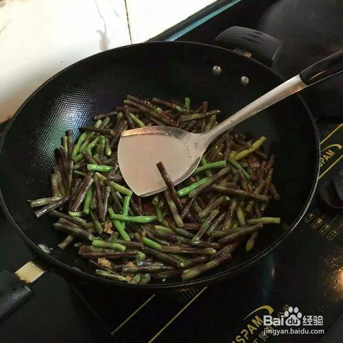 豇豆韭菜炒麵怎麼做？