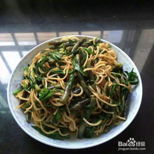 豇豆韭菜炒麵怎麼做？