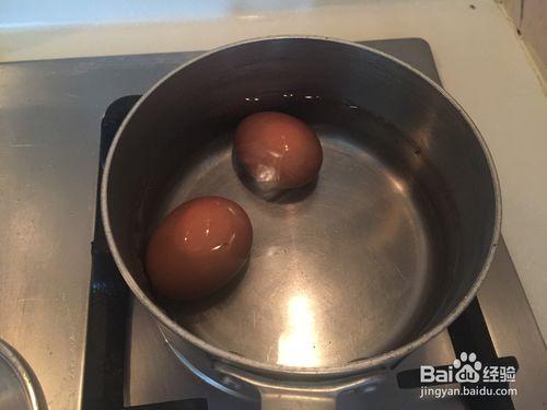 煮雞蛋應該用冷水還是用沸水？