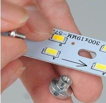 LED吸頂燈改造燈板安裝教程