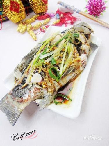 蒸出鮮甜美味的鯽魚