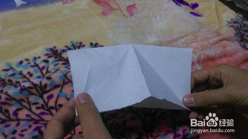 如何折千紙鶴。