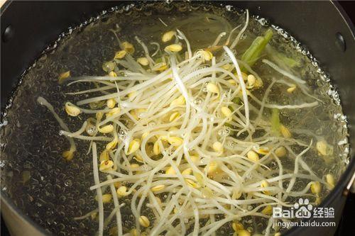 逛食記丨讓人直呼過癮的潑辣水晶魚