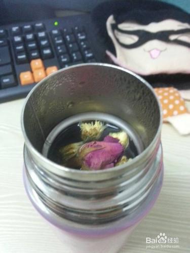 女人養生茶：蜂蜜菊花茶