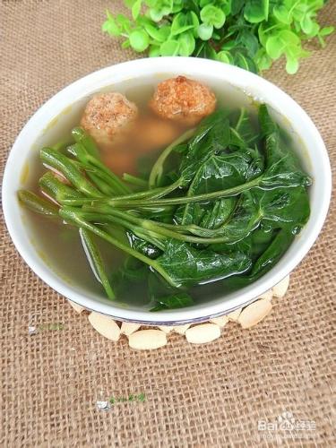 簡單易做：空心菜肉圓湯