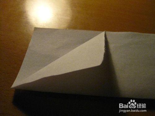 各種紙灰機的折法：[4]紙灰機D的折法與變化