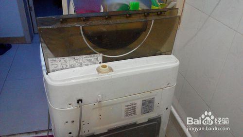 異物掉進洗衣機滾筒和機體的縫隙中怎麼辦？