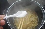 韓式泡菜豆芽湯的製作方法