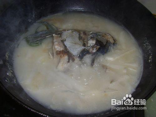 產後通乳的營養湯----鰱魚頭白蘿蔔湯