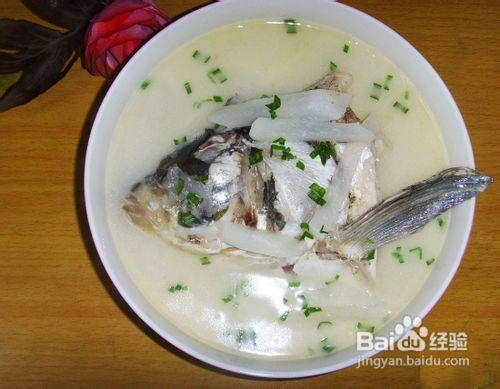 產後通乳的營養湯----鰱魚頭白蘿蔔湯