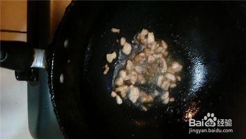 家常菜肉末燜尖椒