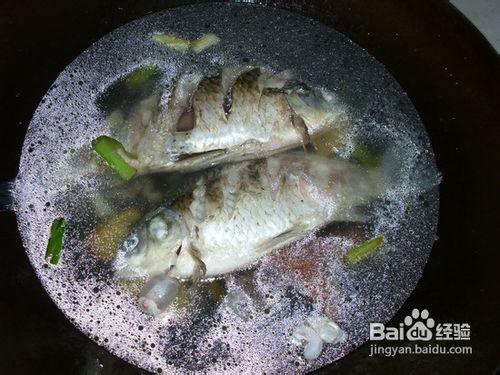 豆腐鯽魚湯