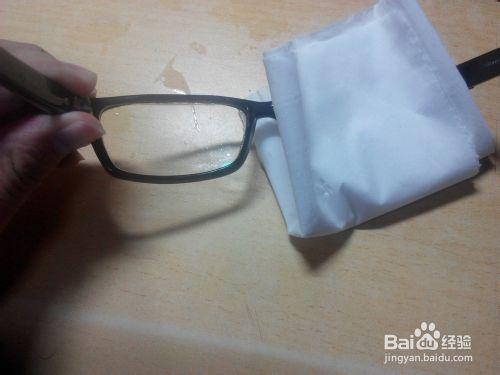 怎麼防止眼鏡片起霧