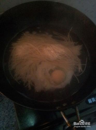 荷包蛋的做法？麵條加荷包蛋怎麼做？