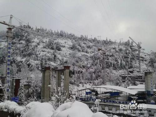 冰天雪地的工地風景