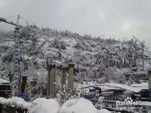 冰天雪地的工地風景