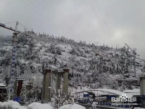 冰天雪地的工地風景