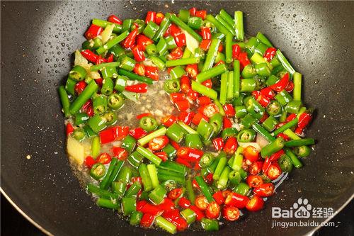 逛食記美食 湘西風味的小河蝦怎麼做才好吃