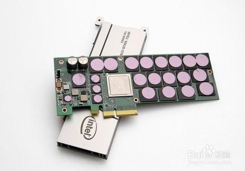 效能怪獸! Intel750系列 240G SATA-3圖賞